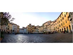 Piazza-San Martino di Lucca